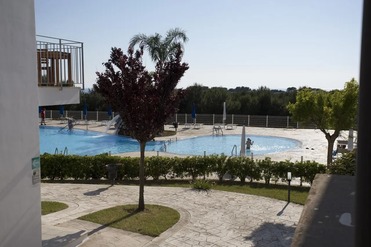 Porto_Selvaggio_Resort_-_piscina