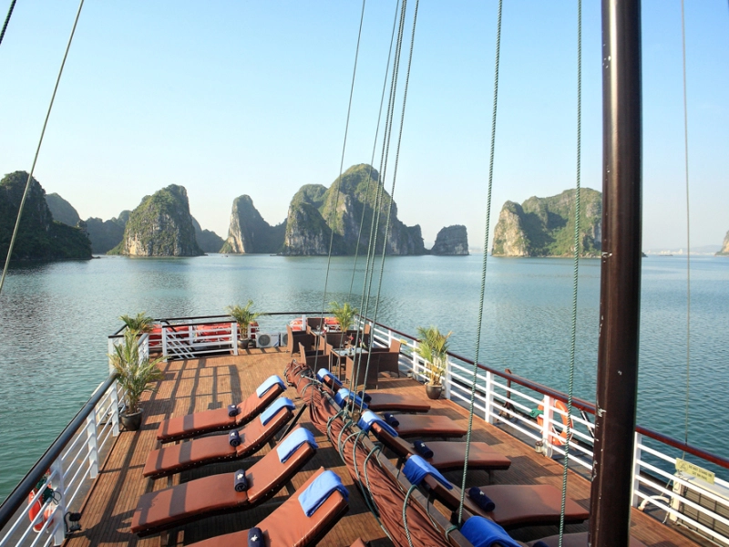 Vietnam_HalongBay_Cruise